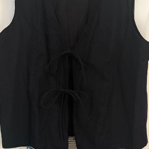 Abercrombie Top - Picture 2 of 4